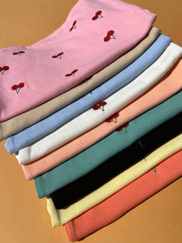 کراپ تاپ زنانه مدل گیلاسی