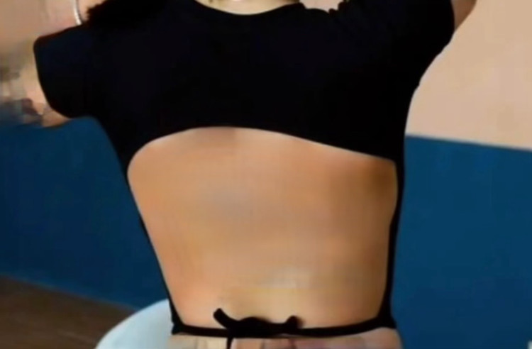 کراپ تیشرت زنانه مدل پشت باز