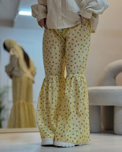 شلوار زنانه دمپا چین مدل گلدار