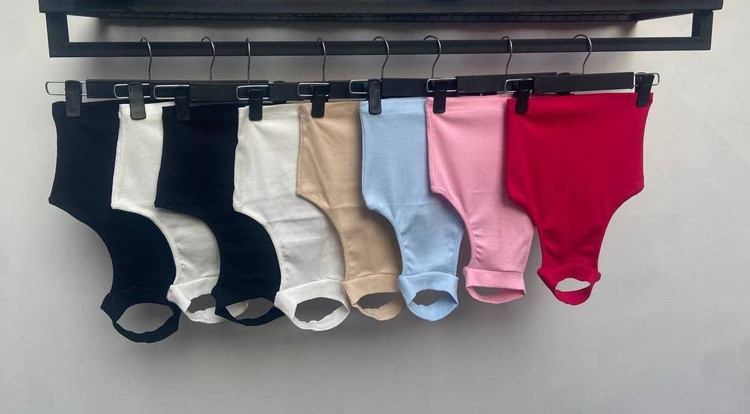 کراپ تاپ زنانه مدل گردنی