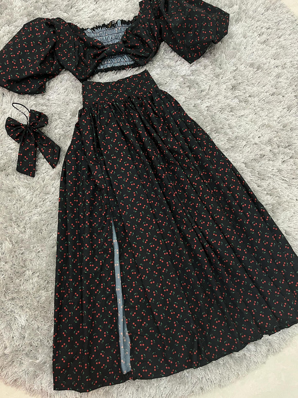 ست کراپ پاپیونی و دامن کلوش