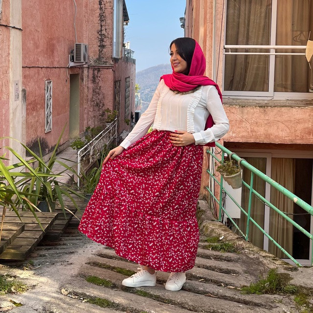 دامن گل گلی زنانه مدل چین دار